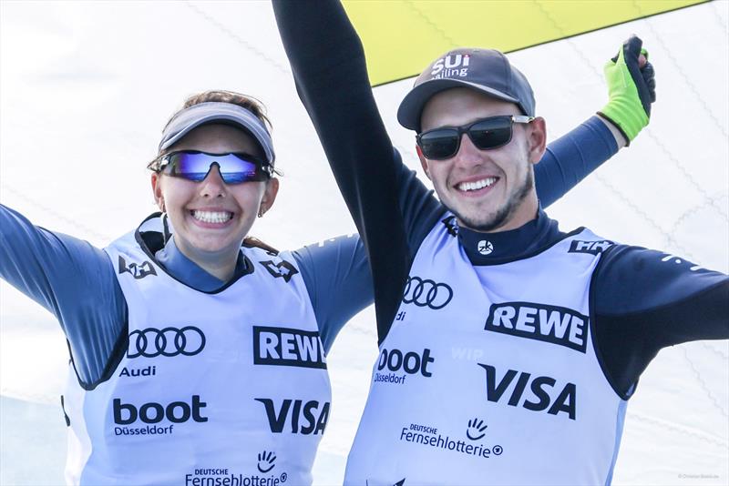 Ukrainians Yehor Samarin and Yelyzaveta Vasylenko were elated to grab 470 gold right before the finish line - photo © Christian Beeck