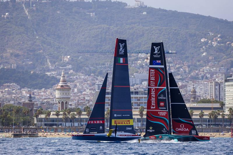 Luna Rossa Prada Pirelli vs. Emirates Team New Zealand on Louis Vuitton Preliminary Regatta Barcelona Day 4 - August 25th 2024 - photo © Job Vermeulen / America's Cup