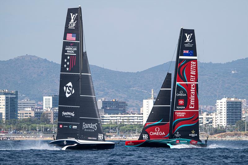 Emirates Team New Zealand vs. New York Yacht Club American Magic on Louis Vuitton Cup Round Robin 1 Day 4 - photo © Ricardo Pinto / America's Cup