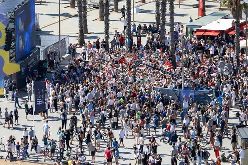 Crowds in the fan zones in Barcelona during Louis Vuitton Cup Final Day 3 - September 29, 2024 - photo © Ricardo Pinto / America's Cup