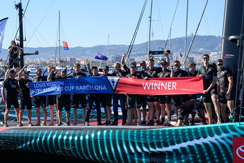 Emirates Team New Zealand win the Louis Vuitton 37th America's Cup Barcelona - photo © Ricardo Pinto / America's Cup