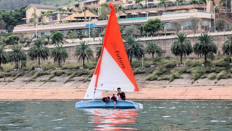 Kids having fun during the Shuifu Jinshajiang River Regatta - photo © Mark Jardine