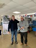 Spot prize winner Geoff King in the K1 End of Season Open at Broxbourne © Hilly King