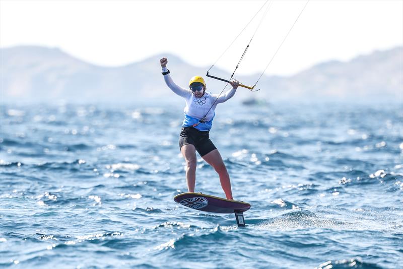 Ellie Aldridge (GBR) wins Women's Kite gold at the Paris 2024 Olympics - photo © World Sailing / Lloyd Images