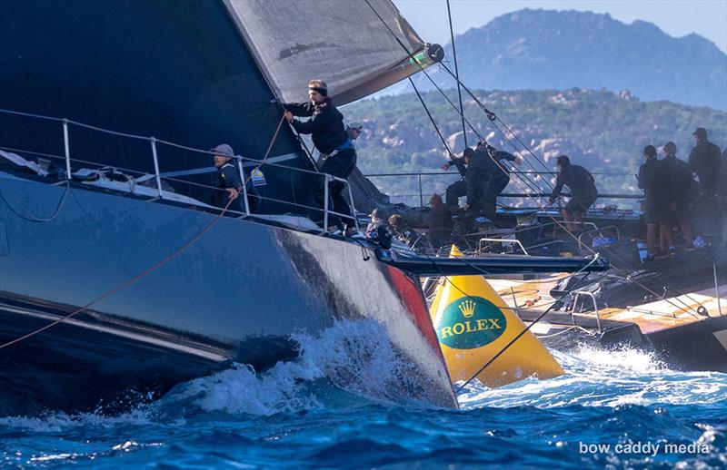 Bearaway at the first windward mark - photo © Bow Caddy Media