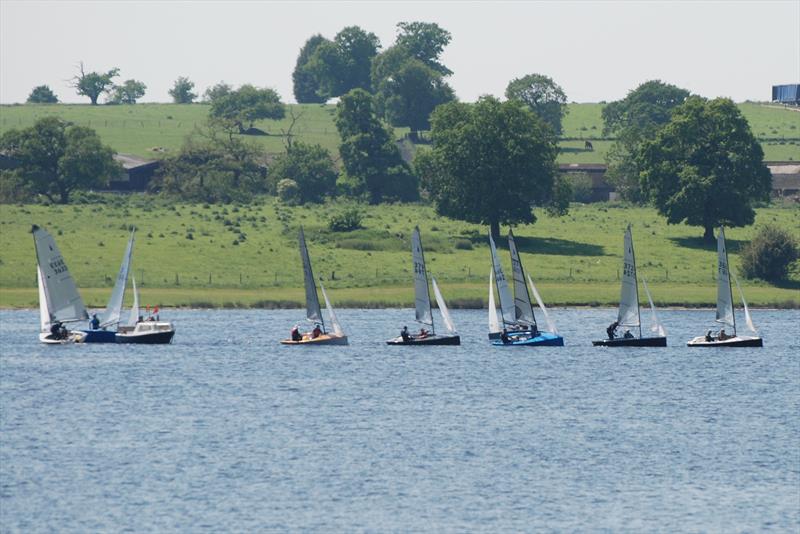 Lining up for the start - HD Sails Midland Circuit event at Blithfield - photo © BSC