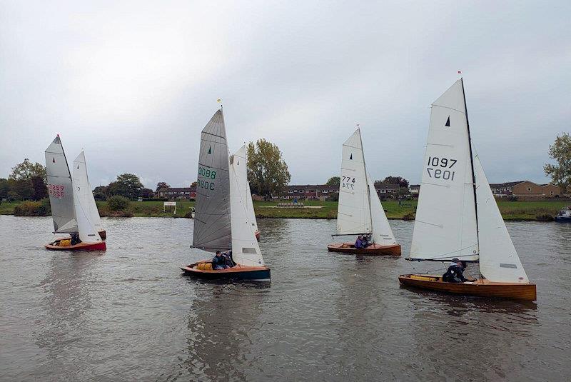 Merlin Rocket DeMay and Thames Series at Hampton - photo © Emma Bunner