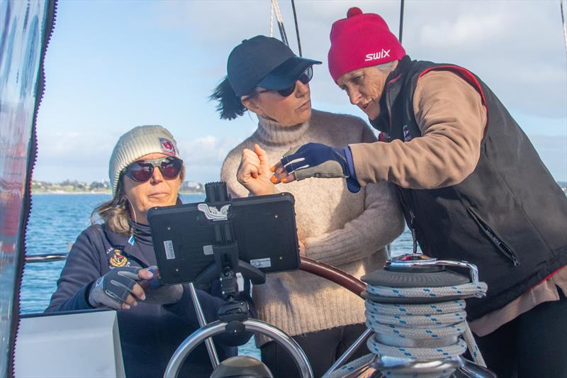 Teamwork - photo © Queenscliff Cruising Yacht Club