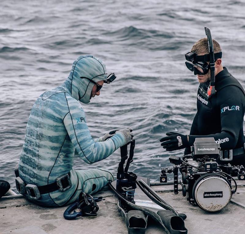 pre-dive and all the camera gear gets sorted photo copyright Dr Riley Elliott taken at 