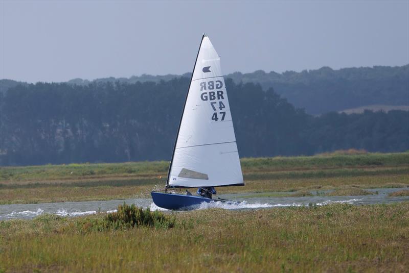 Nod Race at Overy Staithe - photo © Ellis Whitcomb