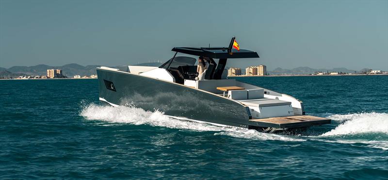 Tesoro T-40 Inboard photo copyright Yacht Sales Co taken at  and featuring the Power boat class