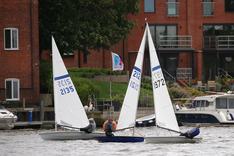 HD Sails Southern Paddle Series at Waveney & Oulton Broad photo copyright Karen Langston taken at Waveney & Oulton Broad Yacht Club and featuring the Streaker class